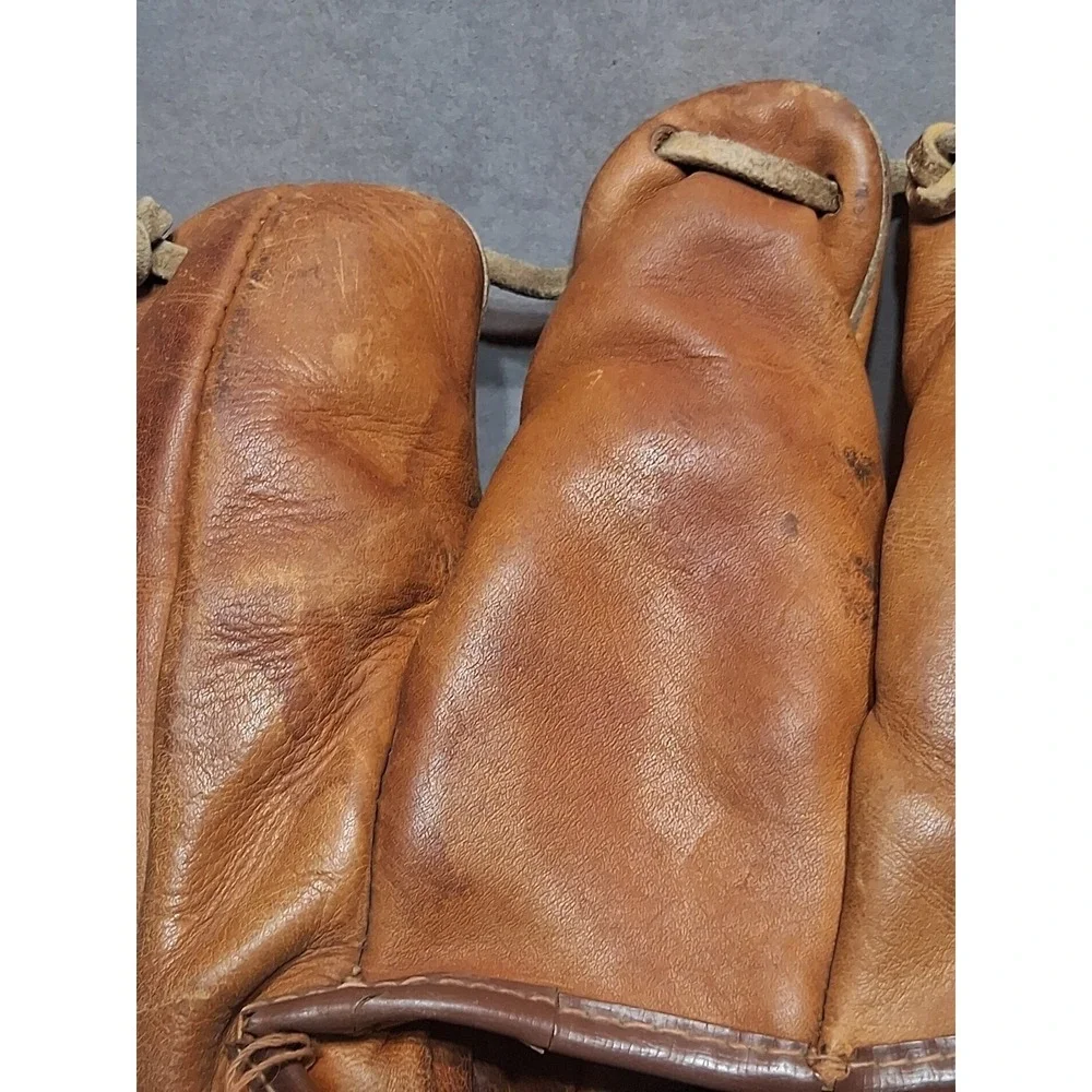Phil Rizzuto Signature 4230 Vintage 3 Finger  Baseball Glove  - Pro Maker